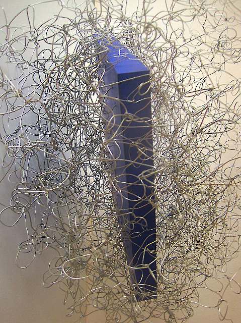 Schwebendes Ultramarin, 2010, 140 x 60 cm ⌀